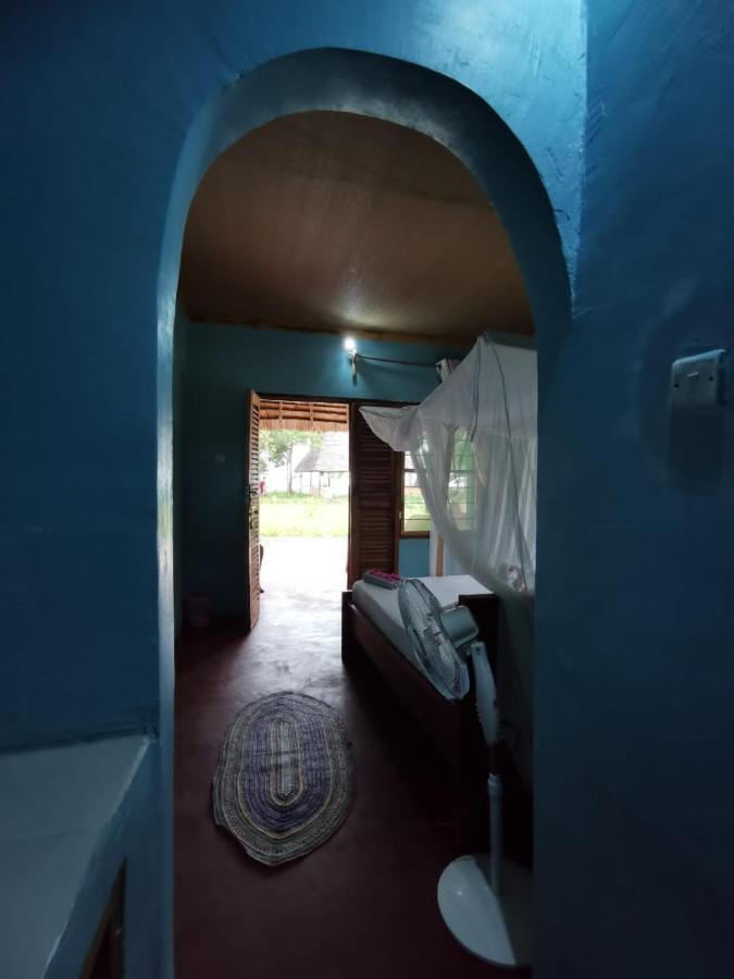 Afro Whale Shark Safari Bed and Breakfast Kilindoni Εξωτερικό φωτογραφία