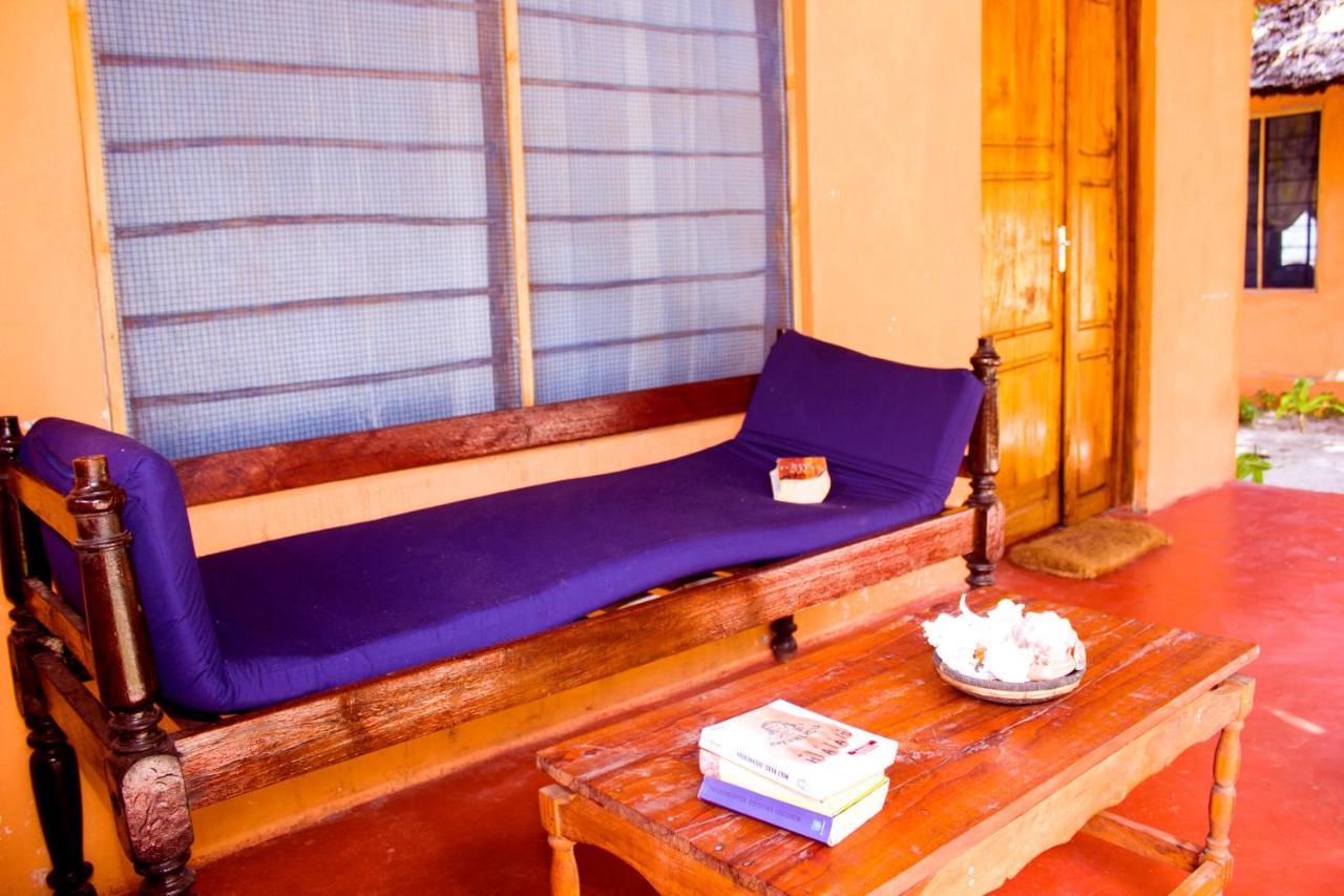 Afro Whale Shark Safari Bed and Breakfast Kilindoni Εξωτερικό φωτογραφία